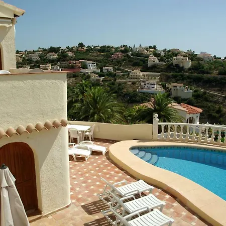 Christiane Villa *